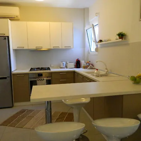 Kalithies Apartment